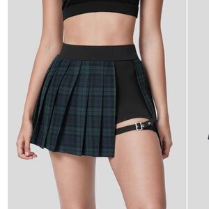 Halara Buckle Plaid Micro Casual Skirt nwt